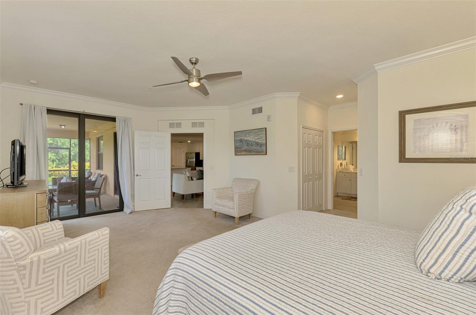 OAK RUN IV AT SARASOTA NATIONAL - Residential