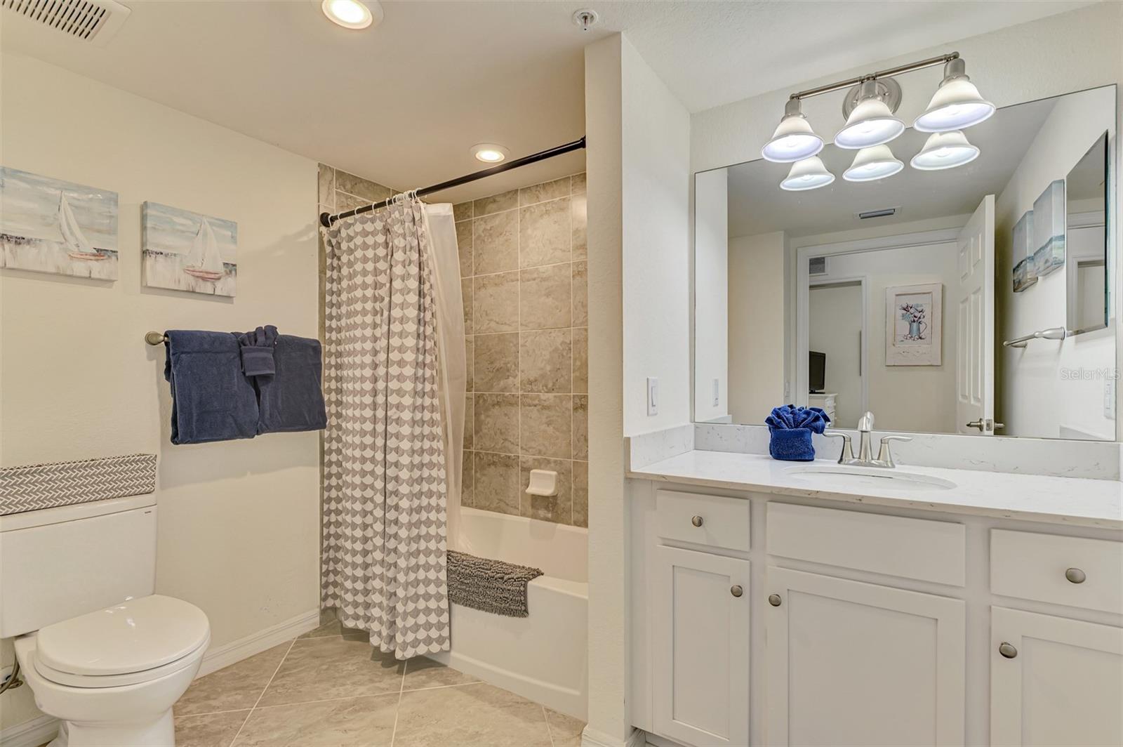 OAK RUN IV AT SARASOTA NATIONAL - Residential