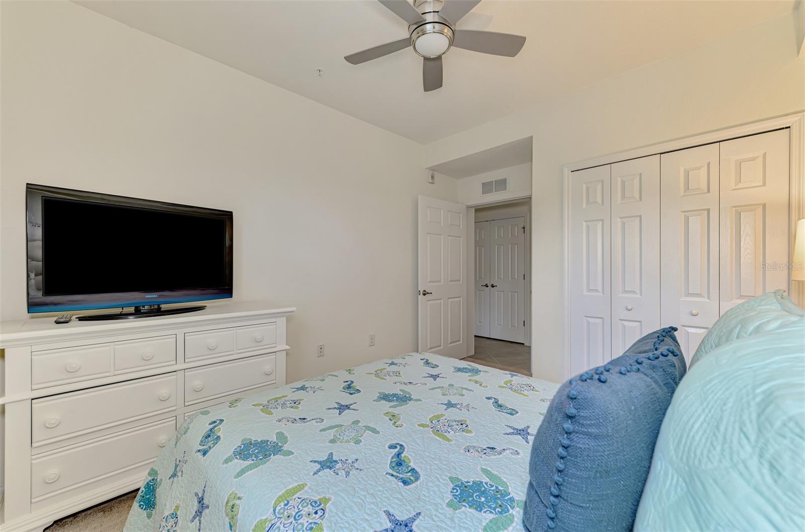OAK RUN IV AT SARASOTA NATIONAL - Residential