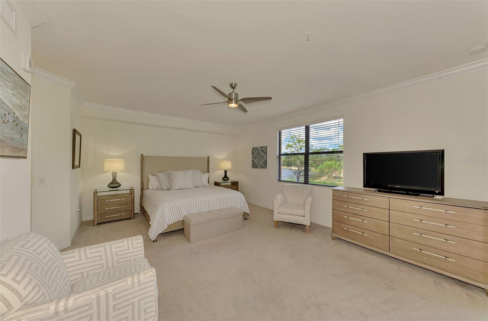 OAK RUN IV AT SARASOTA NATIONAL - Residential