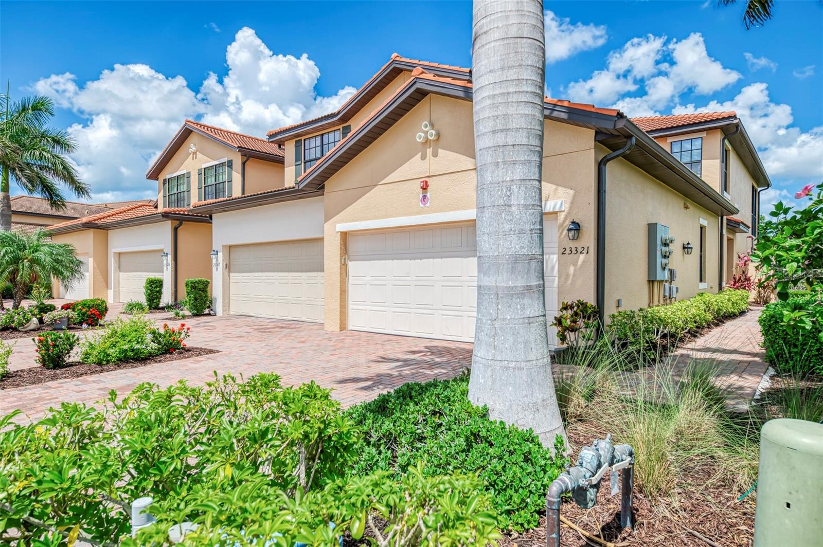 23321 AWABUKI DRIVE 8-102