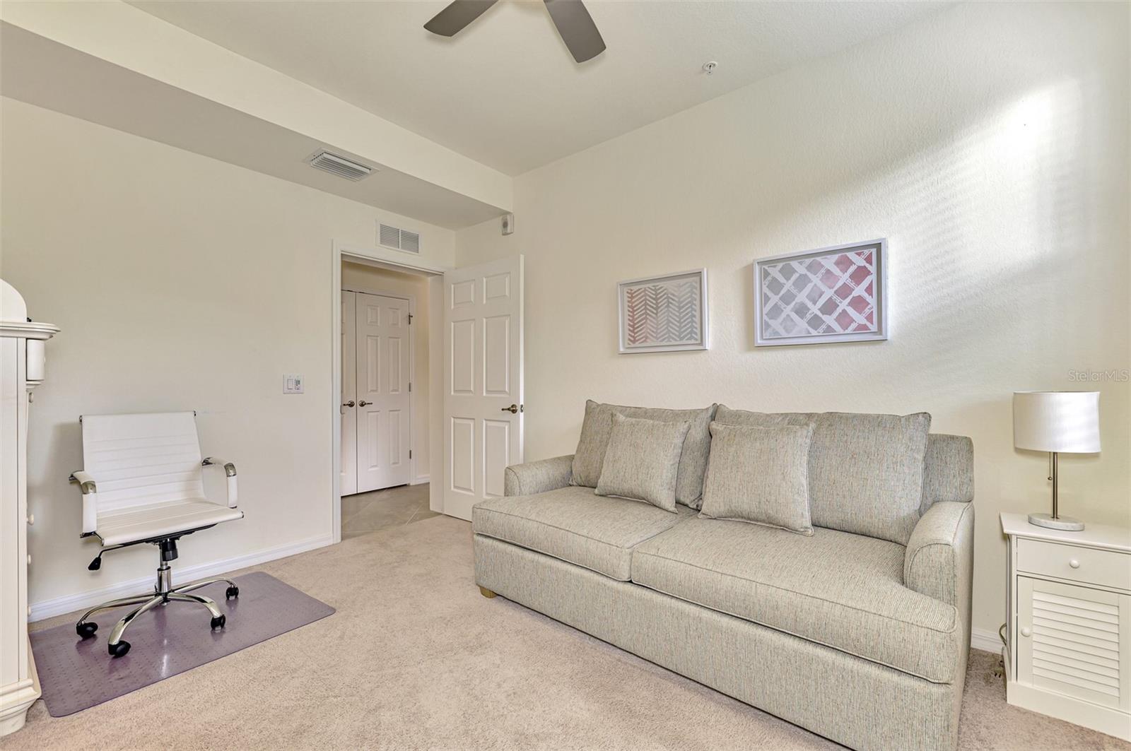 OAK RUN IV AT SARASOTA NATIONAL - Residential