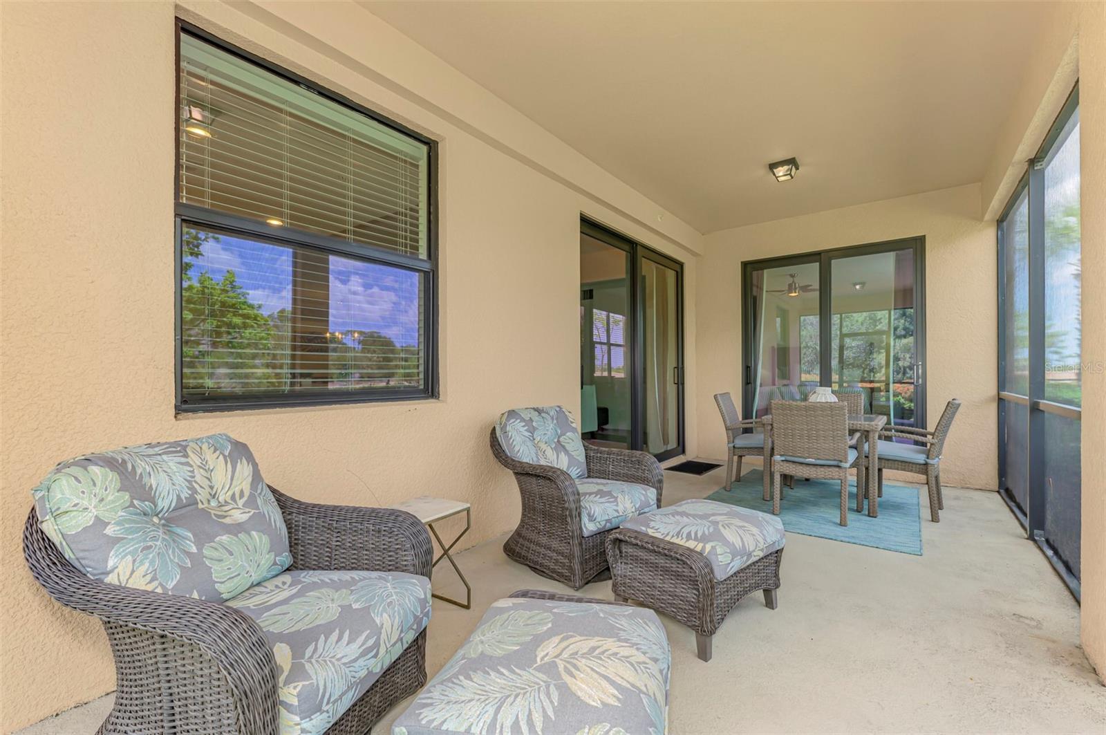 OAK RUN IV AT SARASOTA NATIONAL - Residential