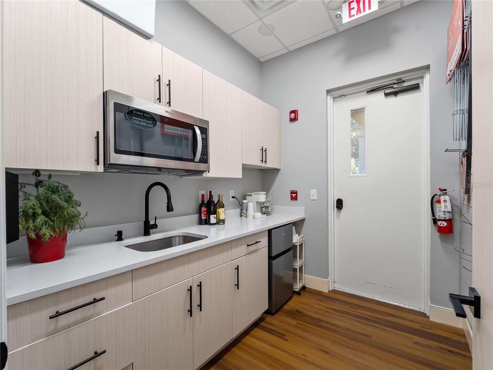 PHASE 2 OF BAY STREET - Commercial Sale