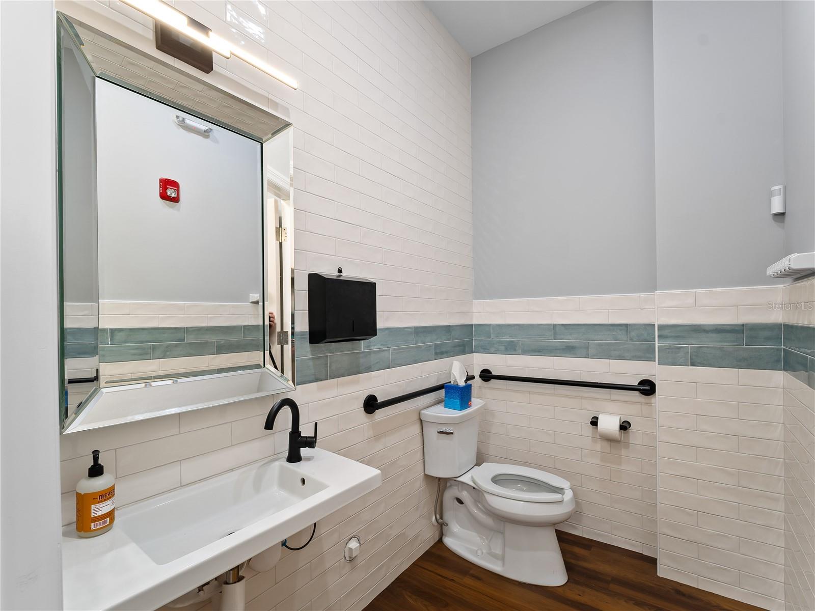 PHASE 2 OF BAY STREET - Commercial Sale