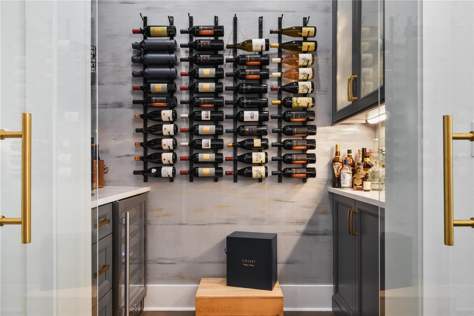 FONTAINEBLEAU - Residential