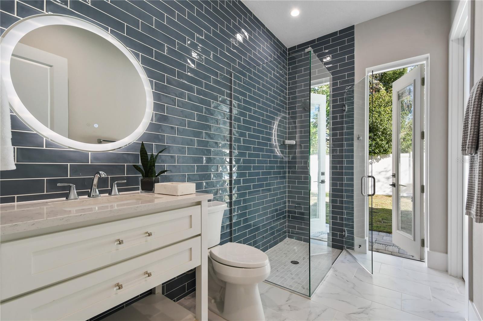 FONTAINEBLEAU - Residential