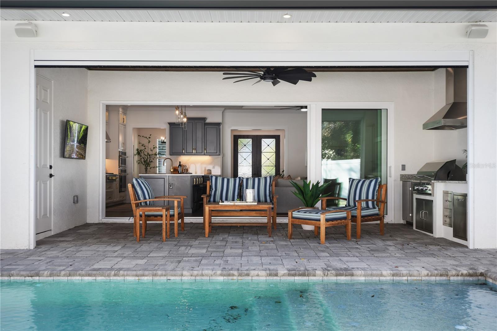 FONTAINEBLEAU - Residential