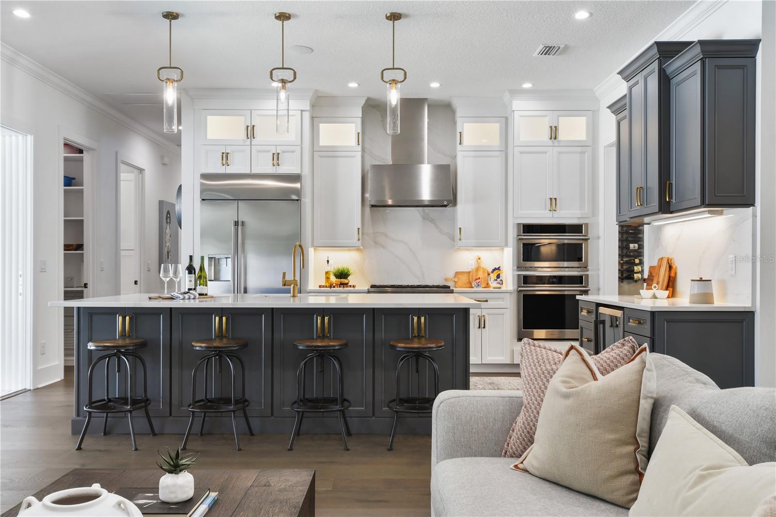 FONTAINEBLEAU - Residential