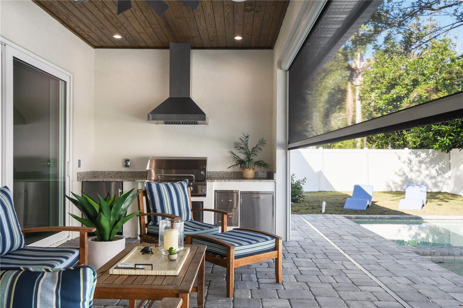 FONTAINEBLEAU - Residential