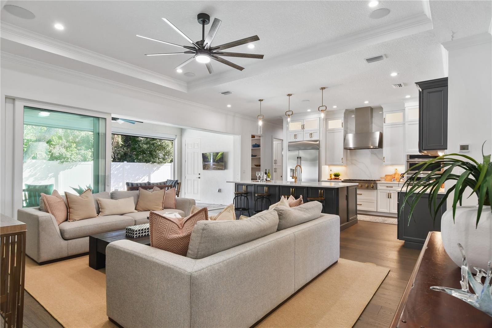 FONTAINEBLEAU - Residential