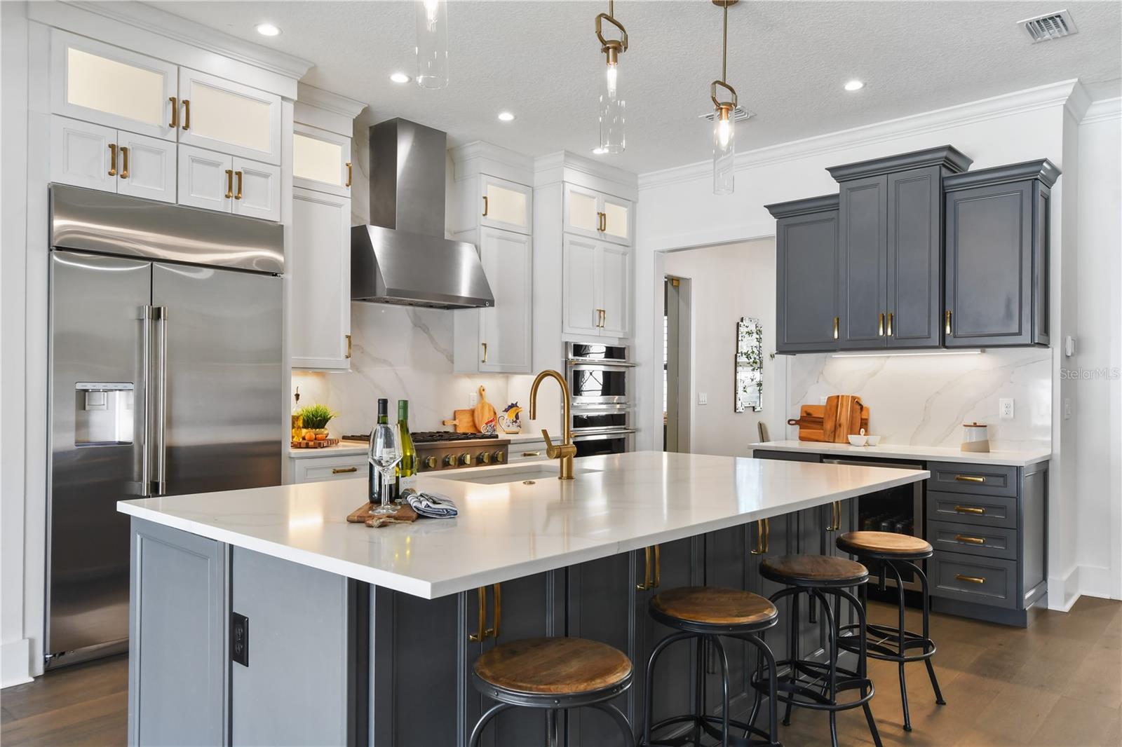 FONTAINEBLEAU - Residential