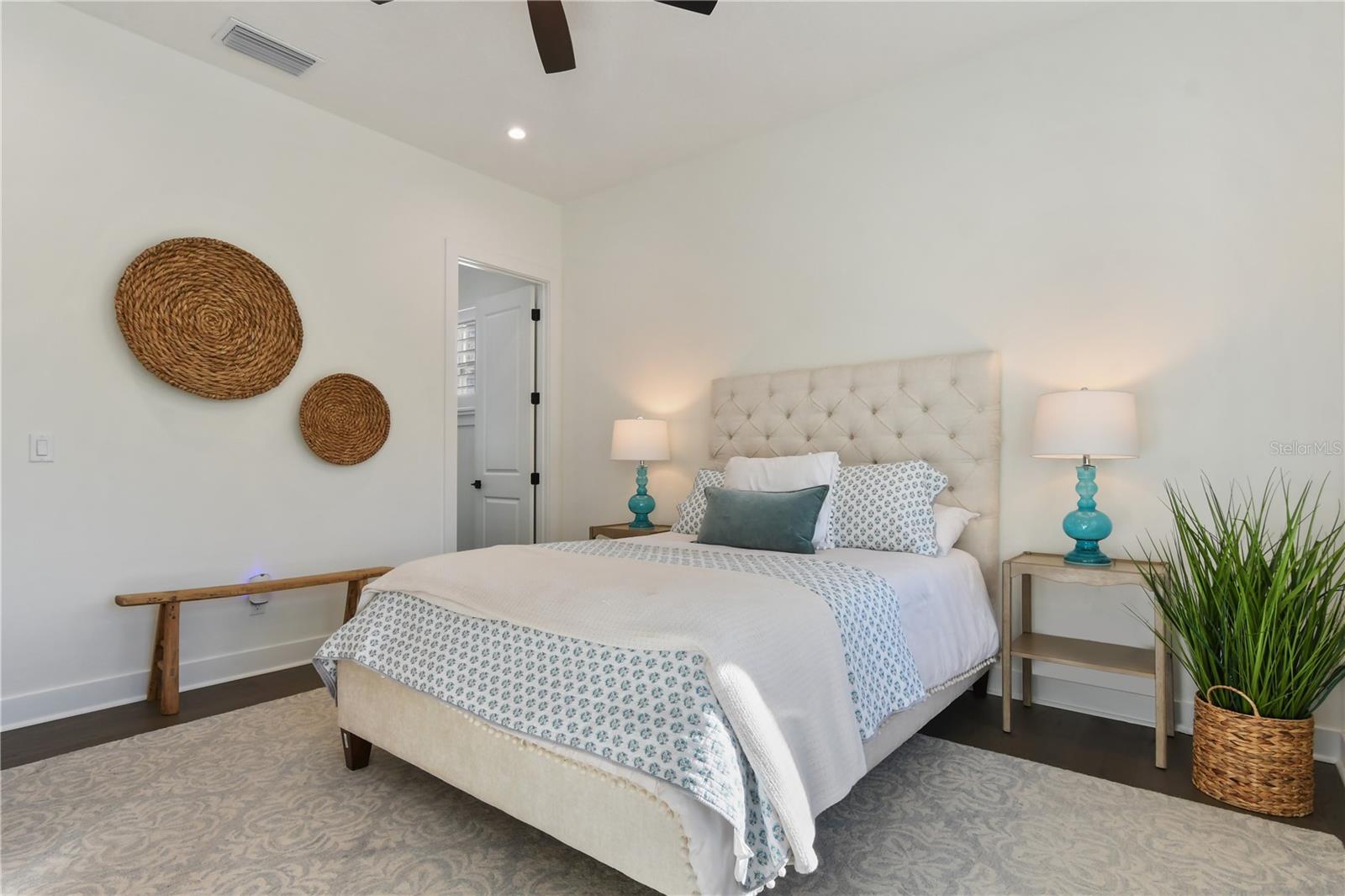 FONTAINEBLEAU - Residential