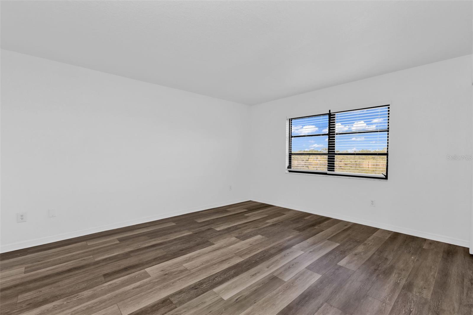 NEWPORT 01 PH 02 BLDG 05 - Residential