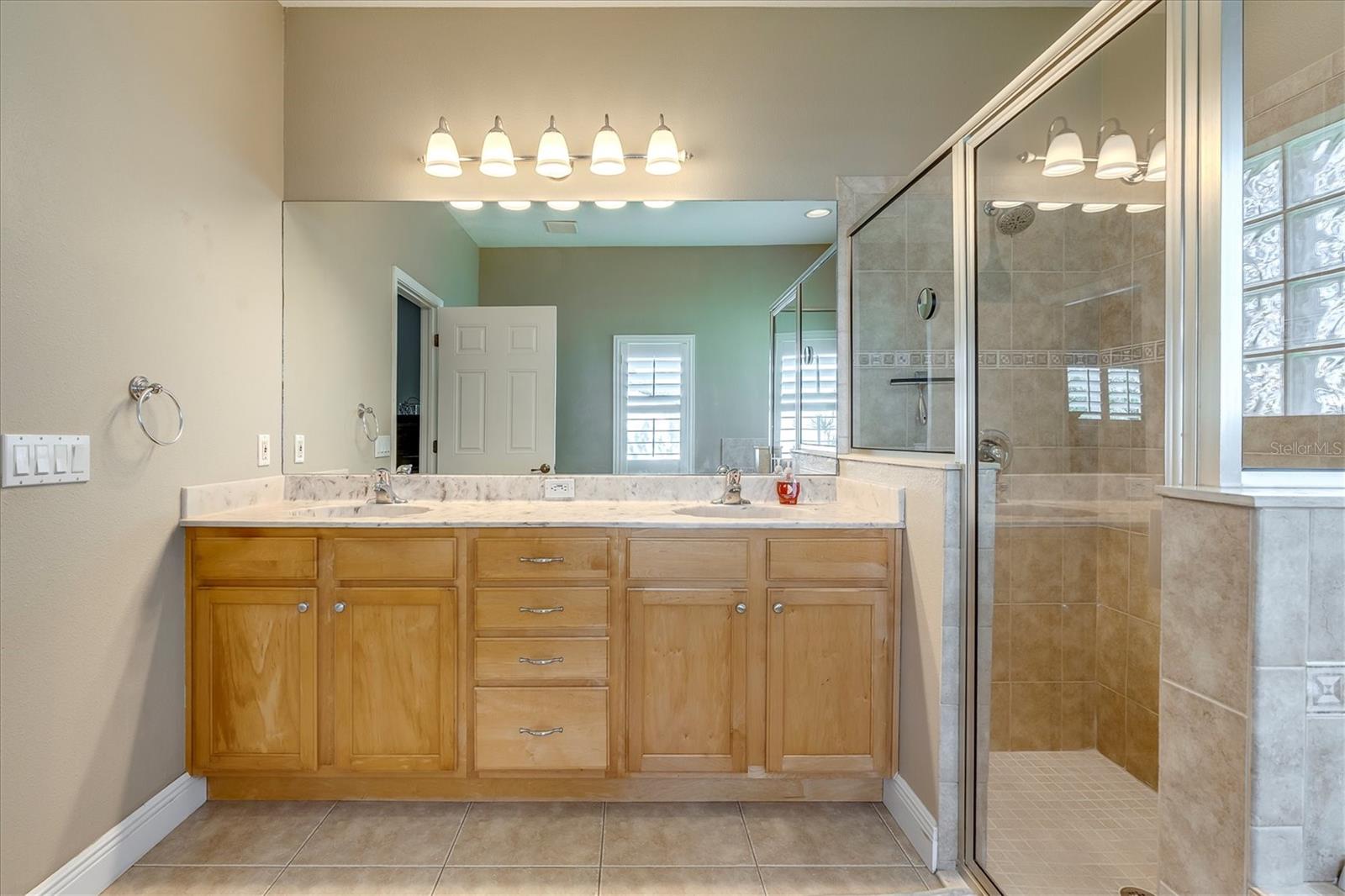POINTE ALEXIS SOUTH PH III - Residential