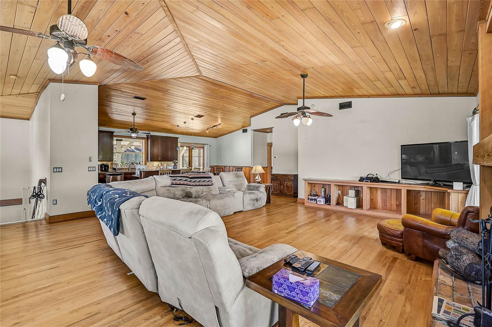 TRINITY ACRES - Residential