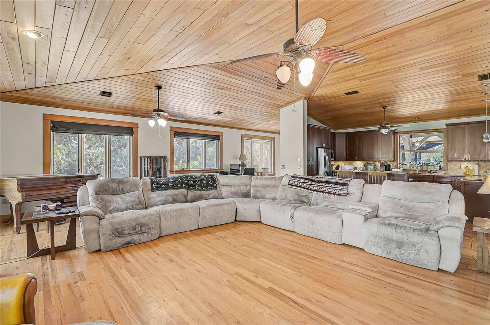 TRINITY ACRES - Residential