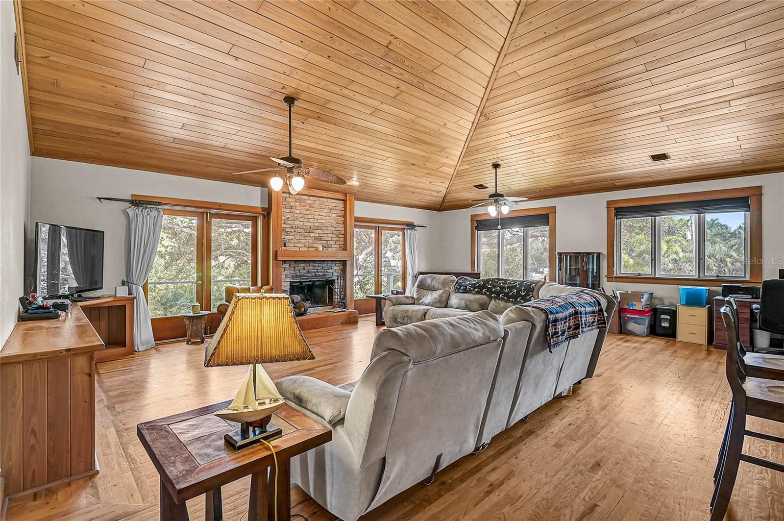 TRINITY ACRES - Residential