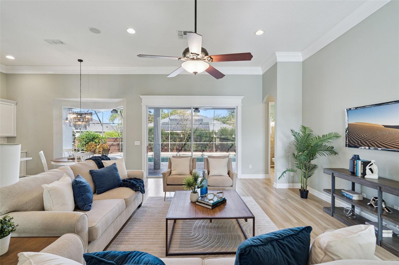 BUCKINGHAM ESTATES - Residential