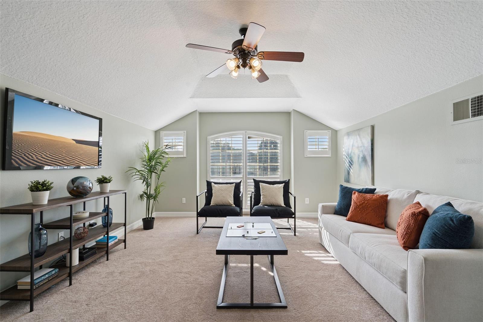 BUCKINGHAM ESTATES - Residential