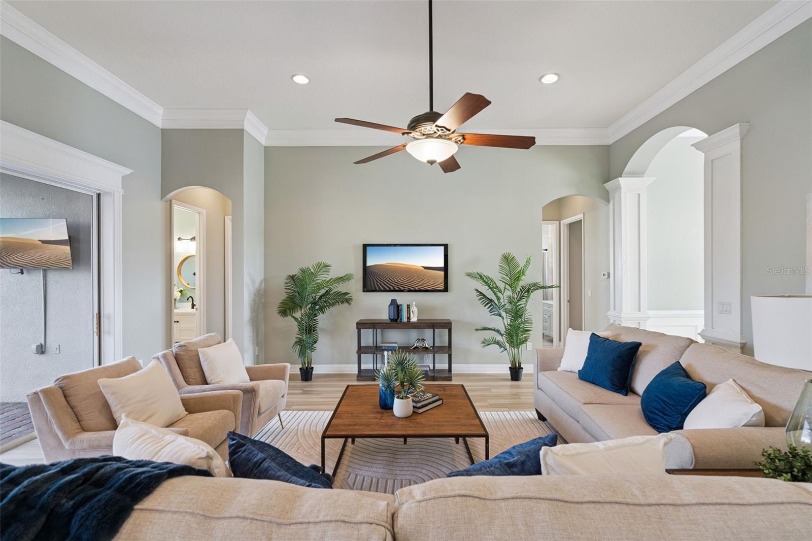 BUCKINGHAM ESTATES - Residential