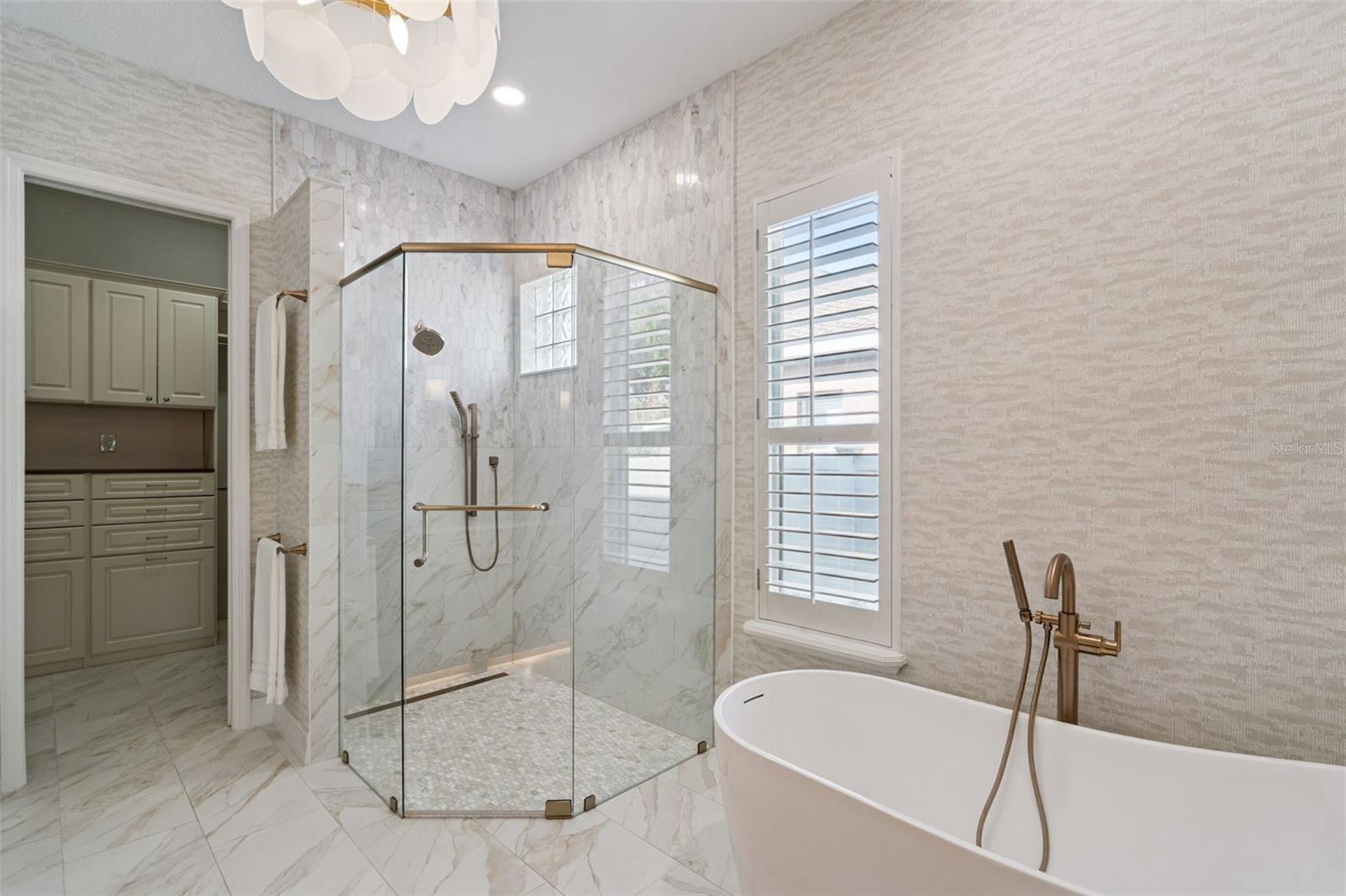 BUCKINGHAM ESTATES - Residential