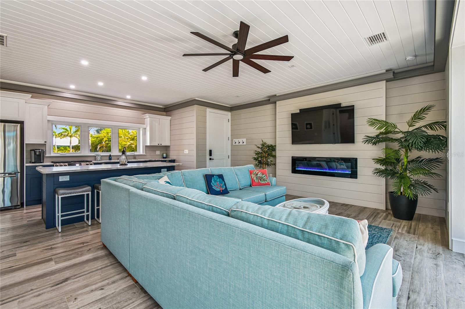 THORNTON CREEK MOTORCOACH RESORT - Residential