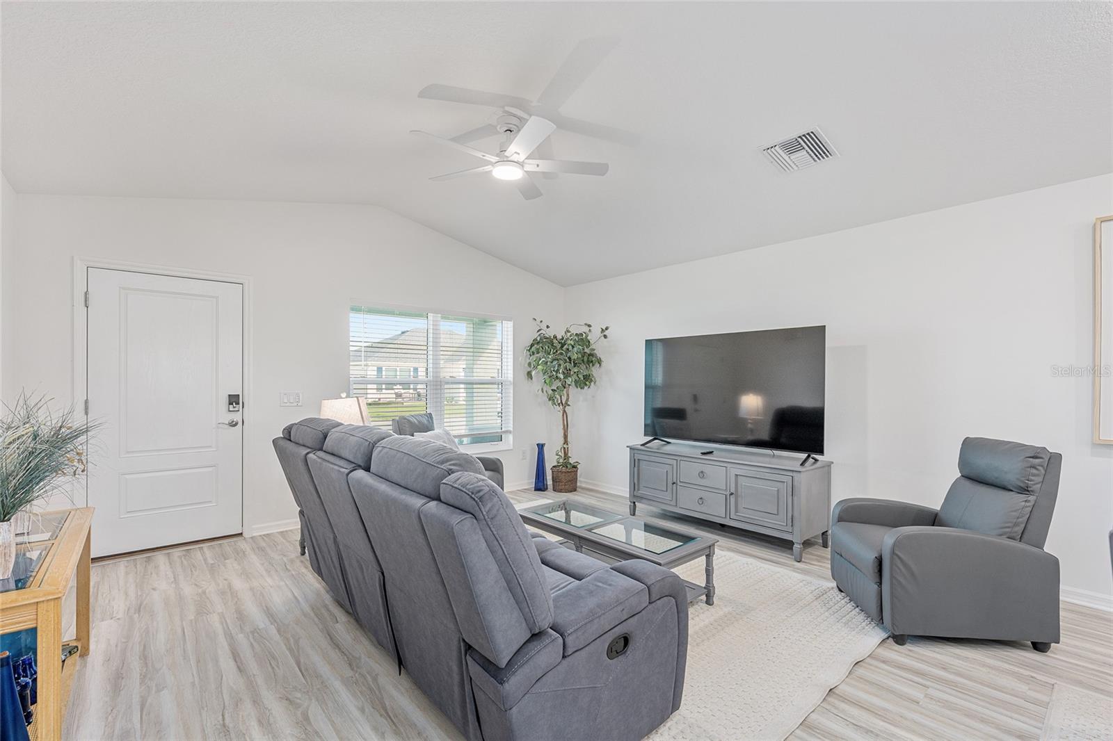 VILLAGES OF SOUTHERN OAKS - Residential