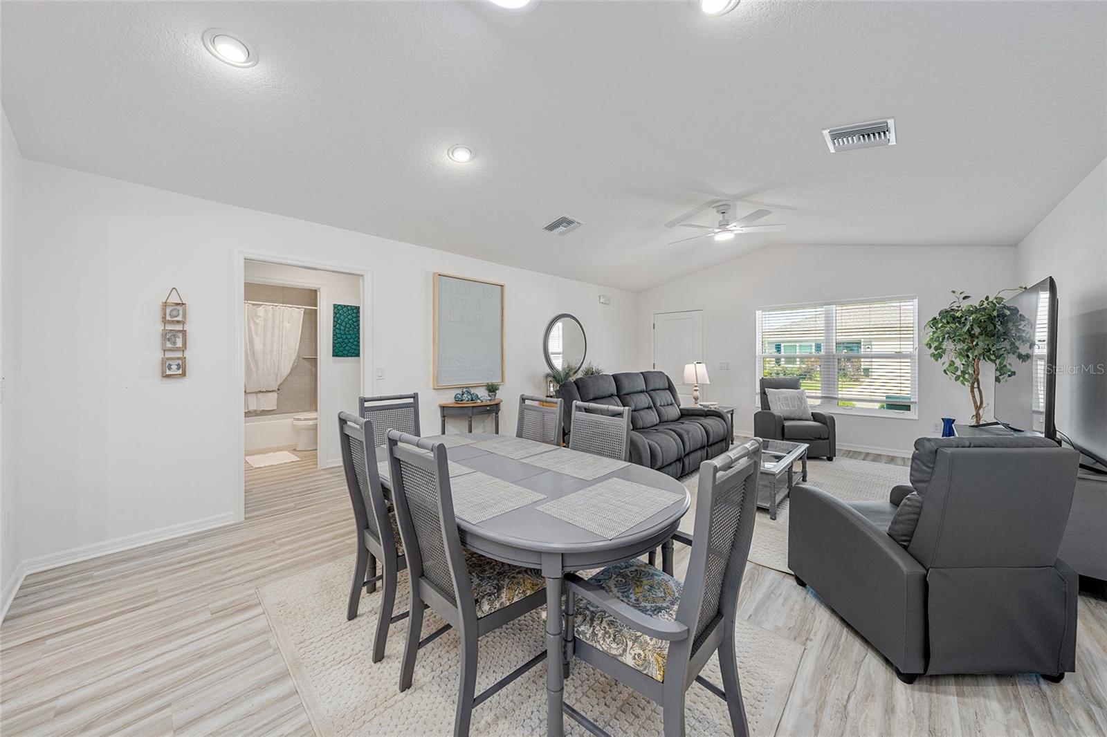 VILLAGES OF SOUTHERN OAKS - Residential