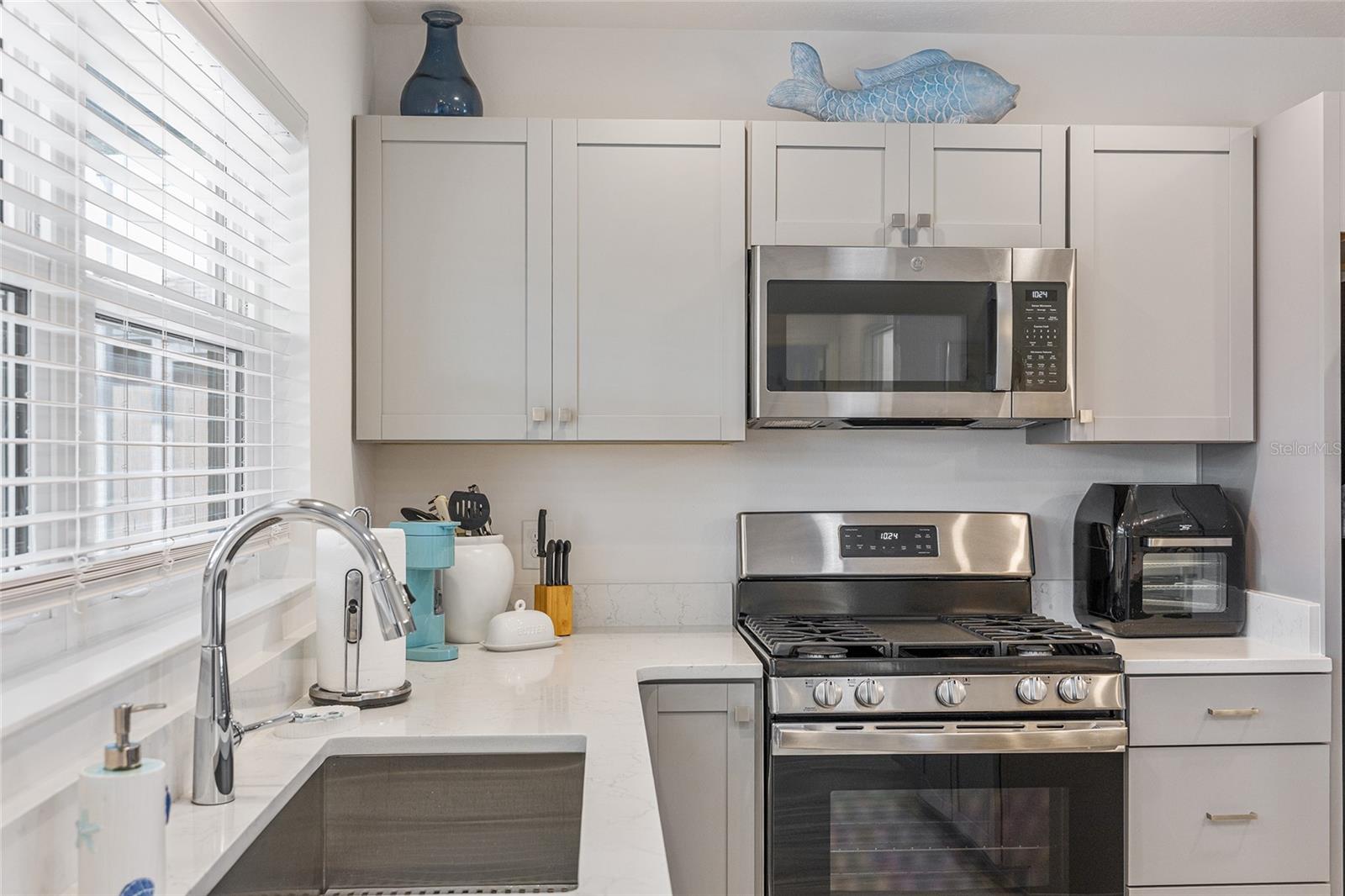 VILLAGES OF SOUTHERN OAKS - Residential