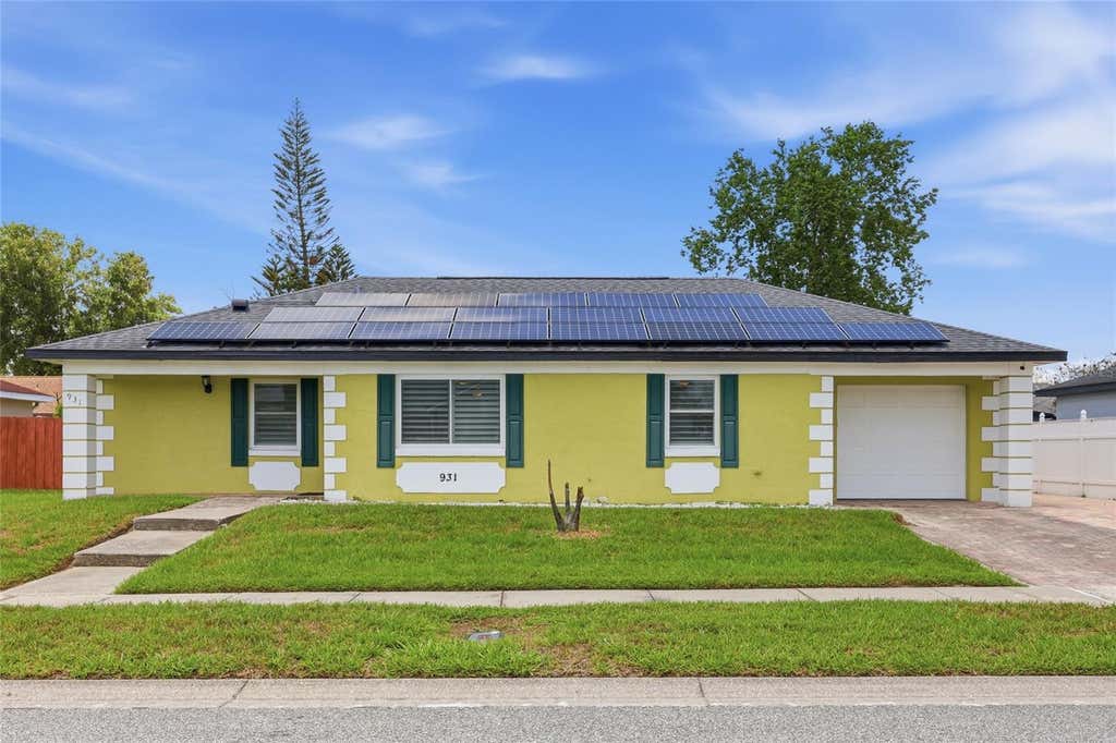 Photo of 931 Arizona Woods Lane, Orlando, FL 32824 (MLS # O6423517)