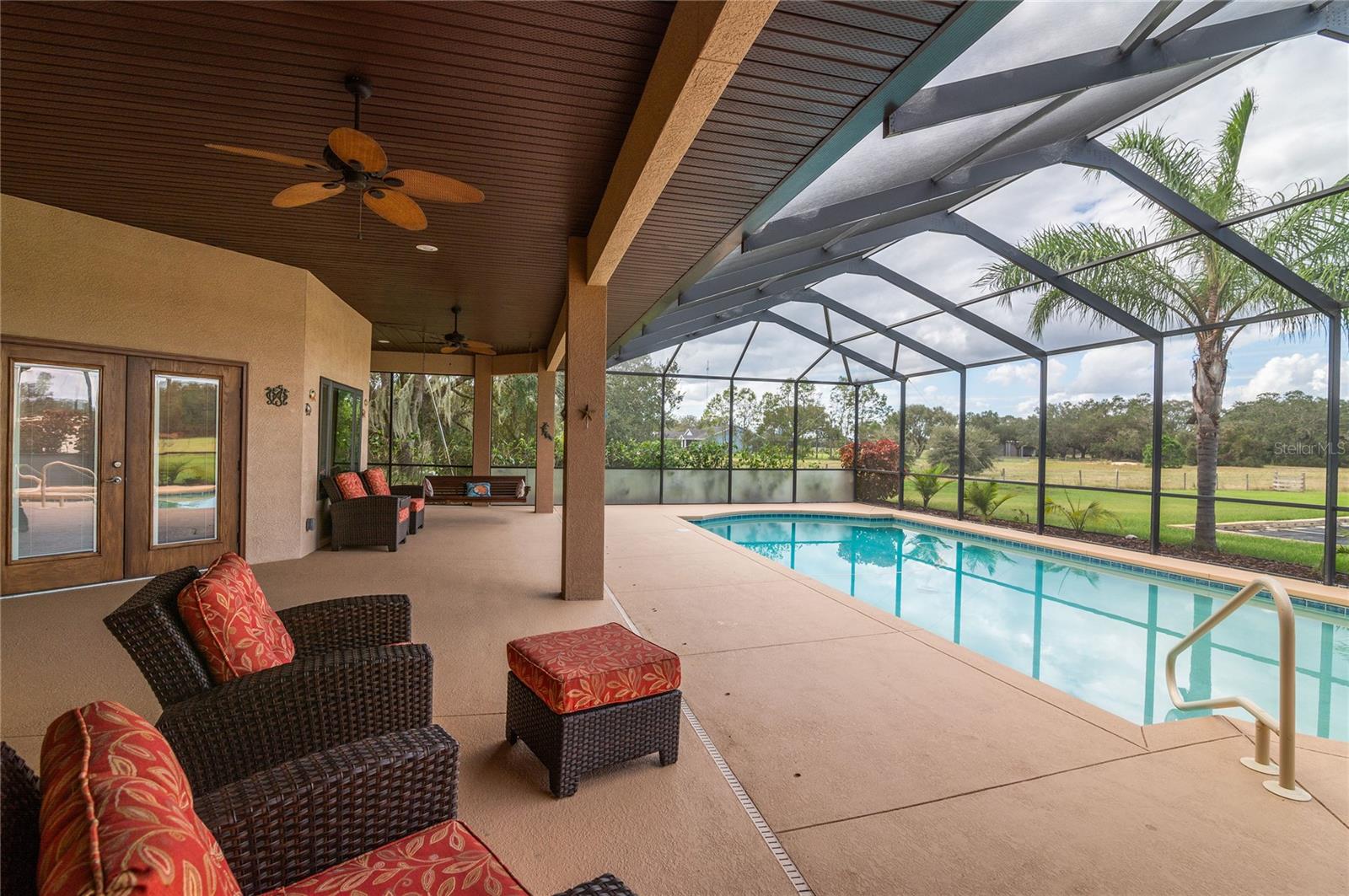 MAMMOTH GROVE - Residential