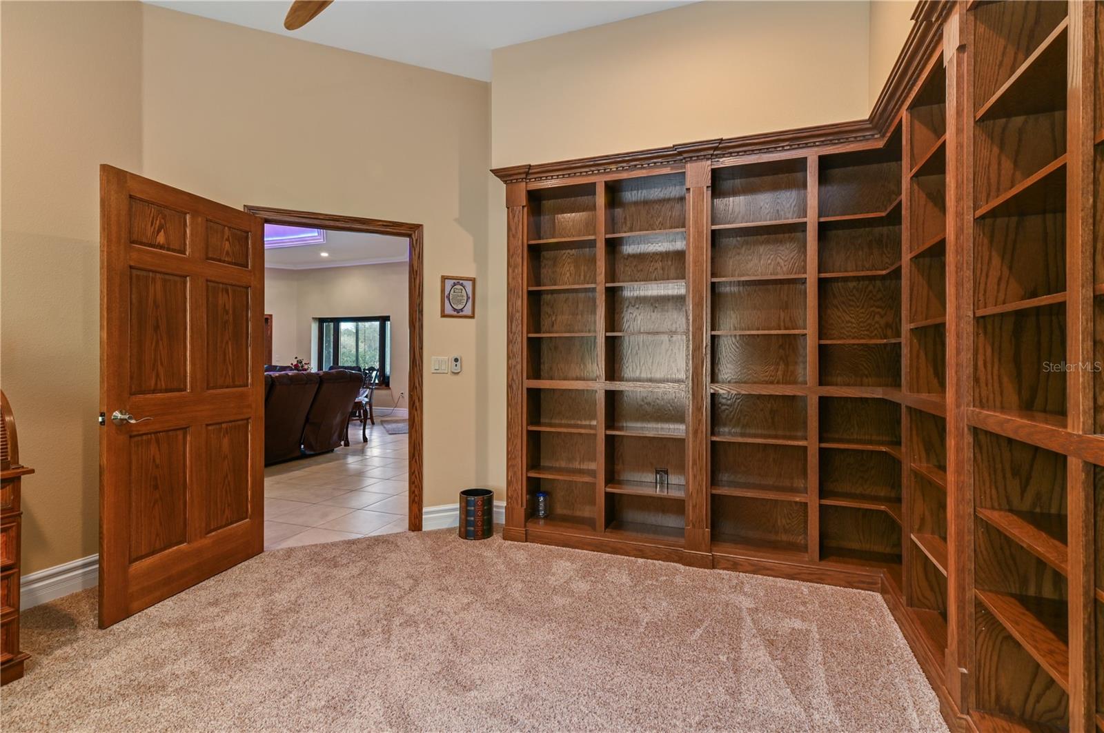 MAMMOTH GROVE - Residential