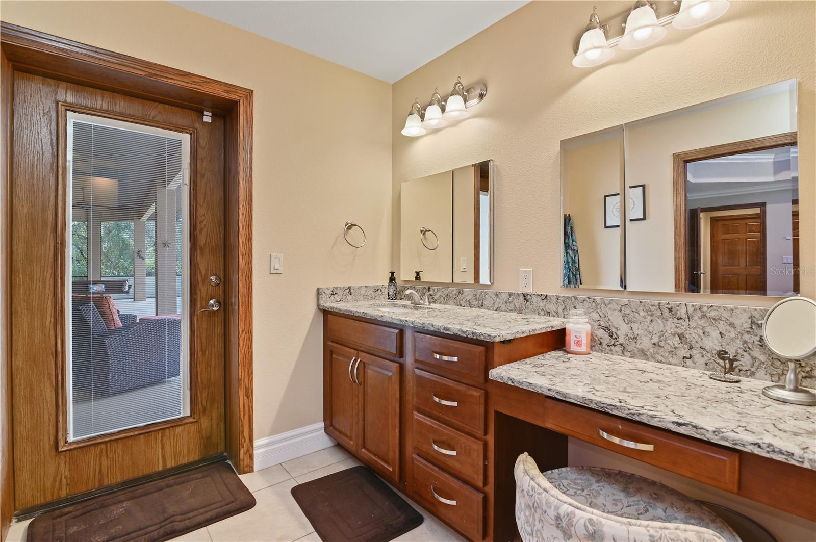 MAMMOTH GROVE - Residential