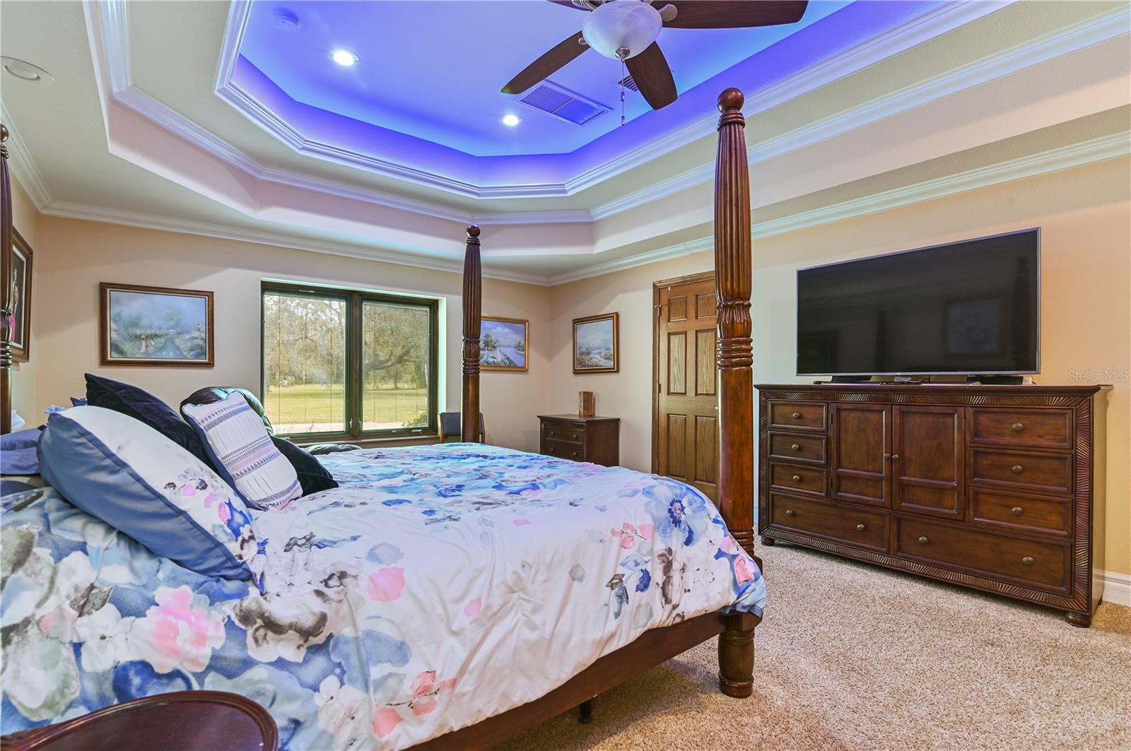 MAMMOTH GROVE - Residential