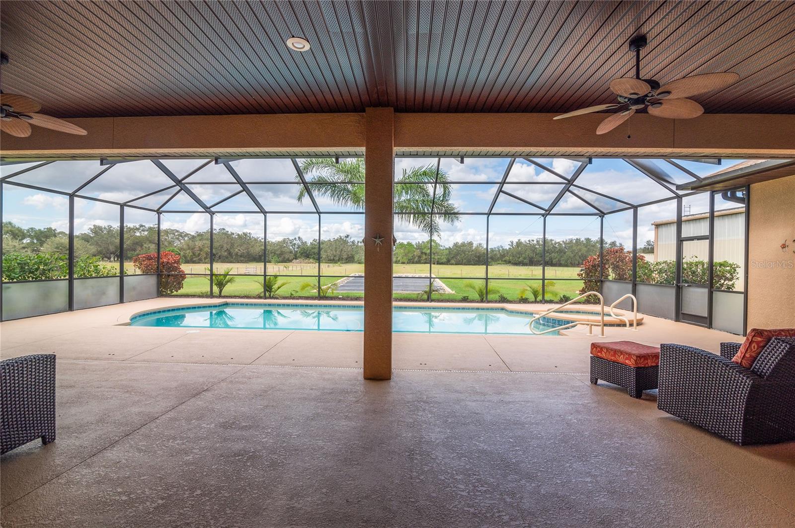 MAMMOTH GROVE - Residential
