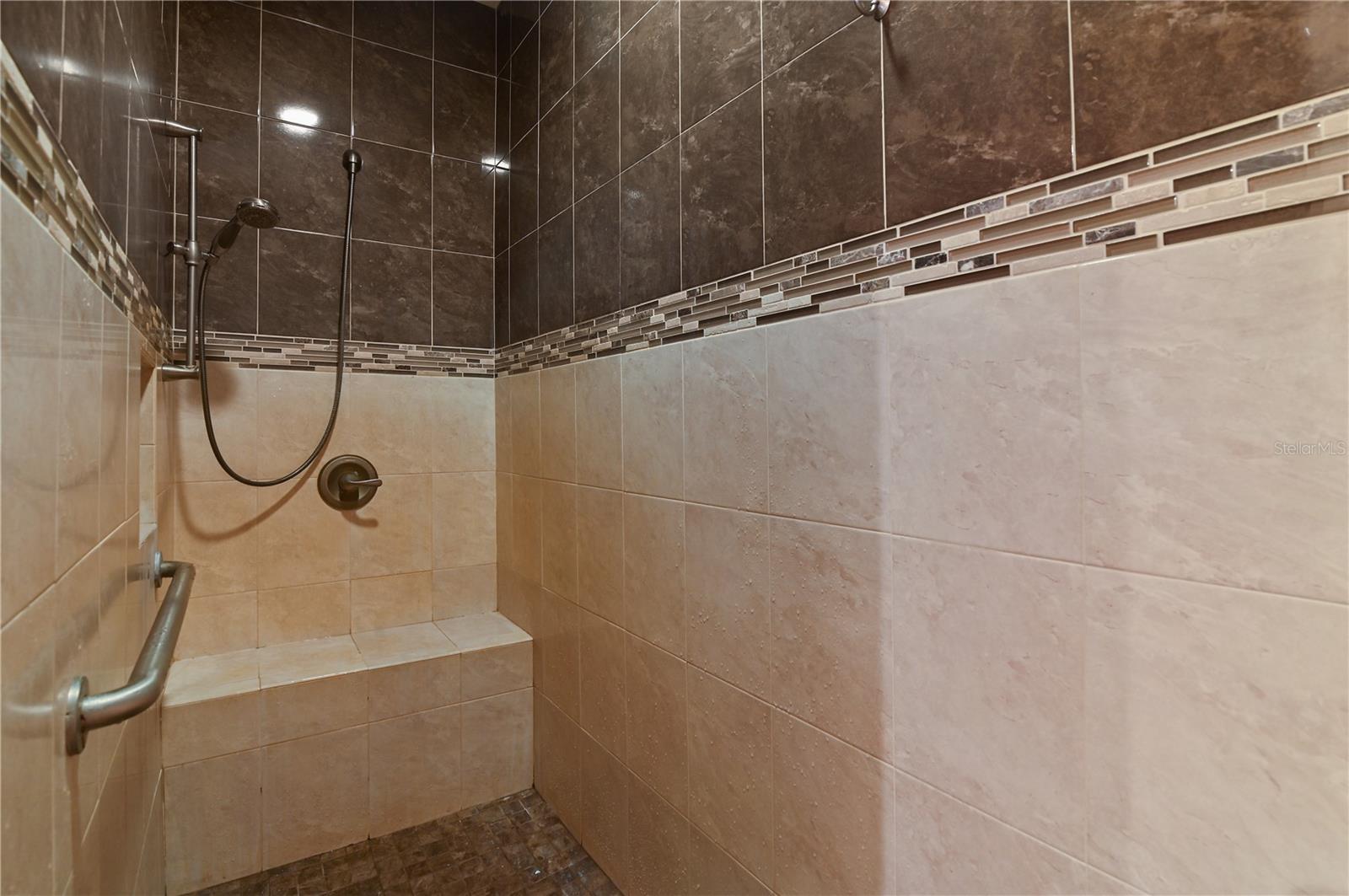 MAMMOTH GROVE - Residential
