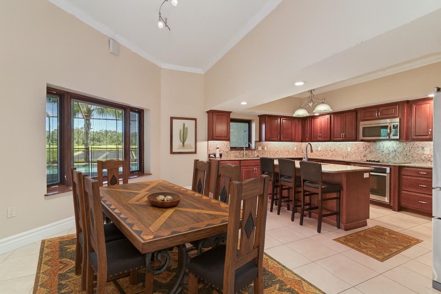 MAMMOTH GROVE - Residential