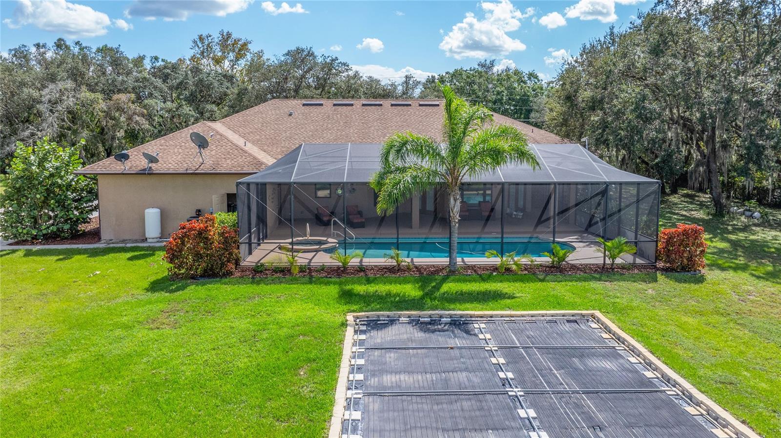 MAMMOTH GROVE - Residential