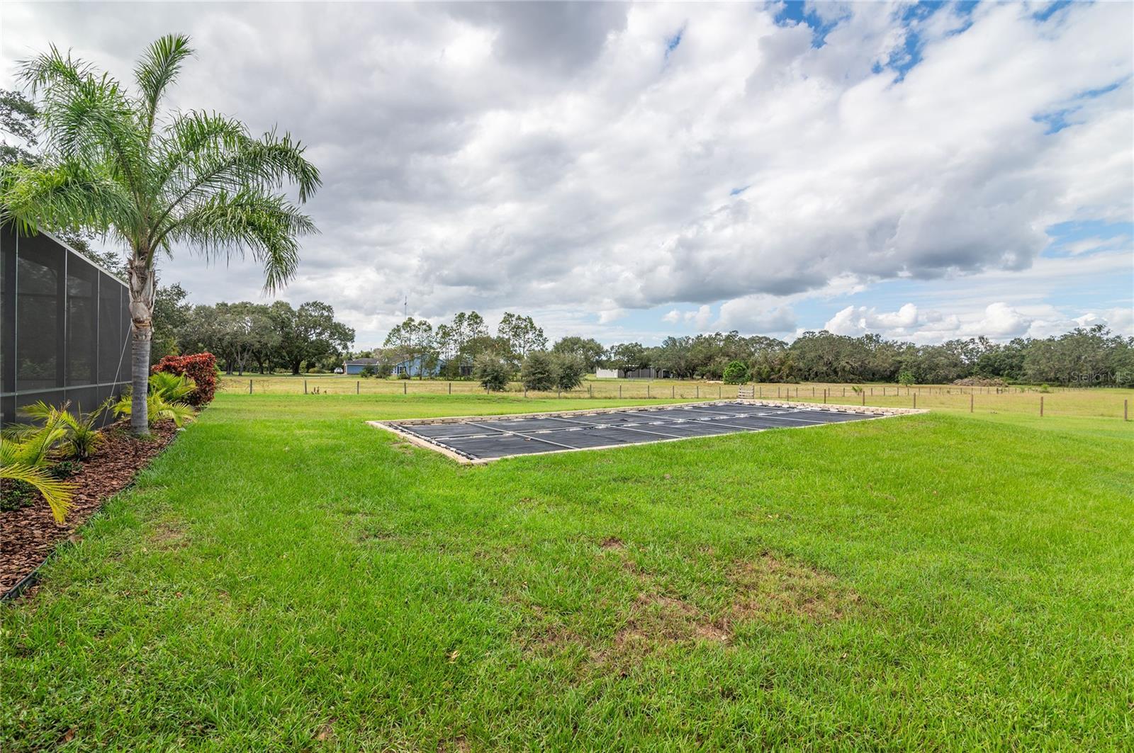 MAMMOTH GROVE - Residential