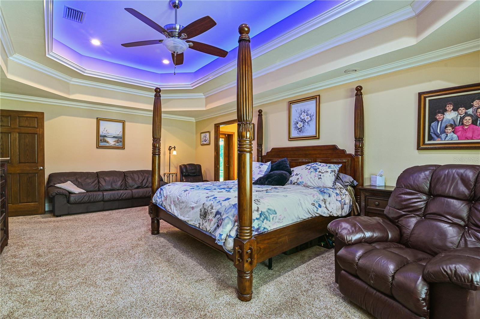 MAMMOTH GROVE - Residential
