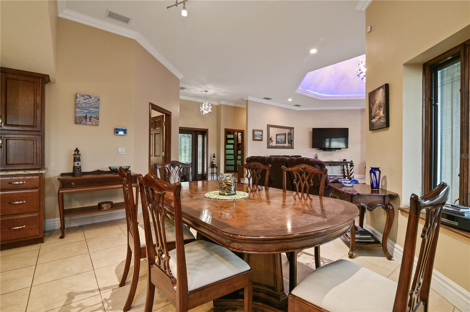 MAMMOTH GROVE - Residential