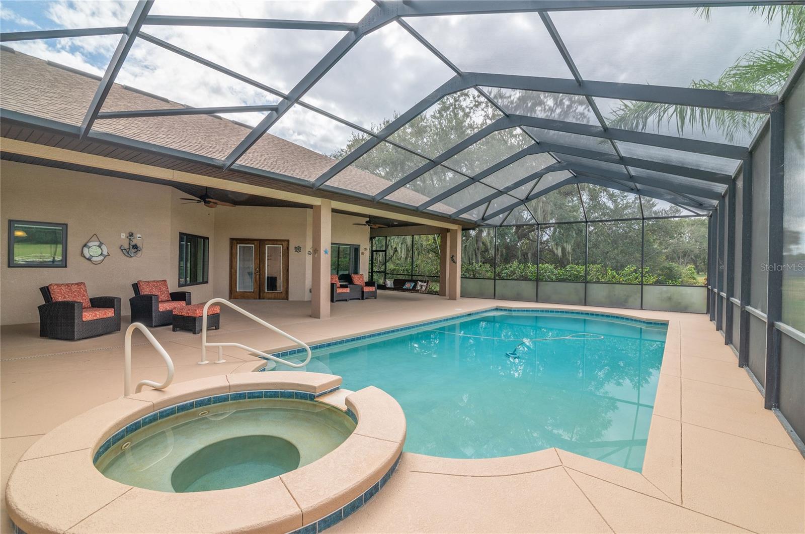 MAMMOTH GROVE - Residential