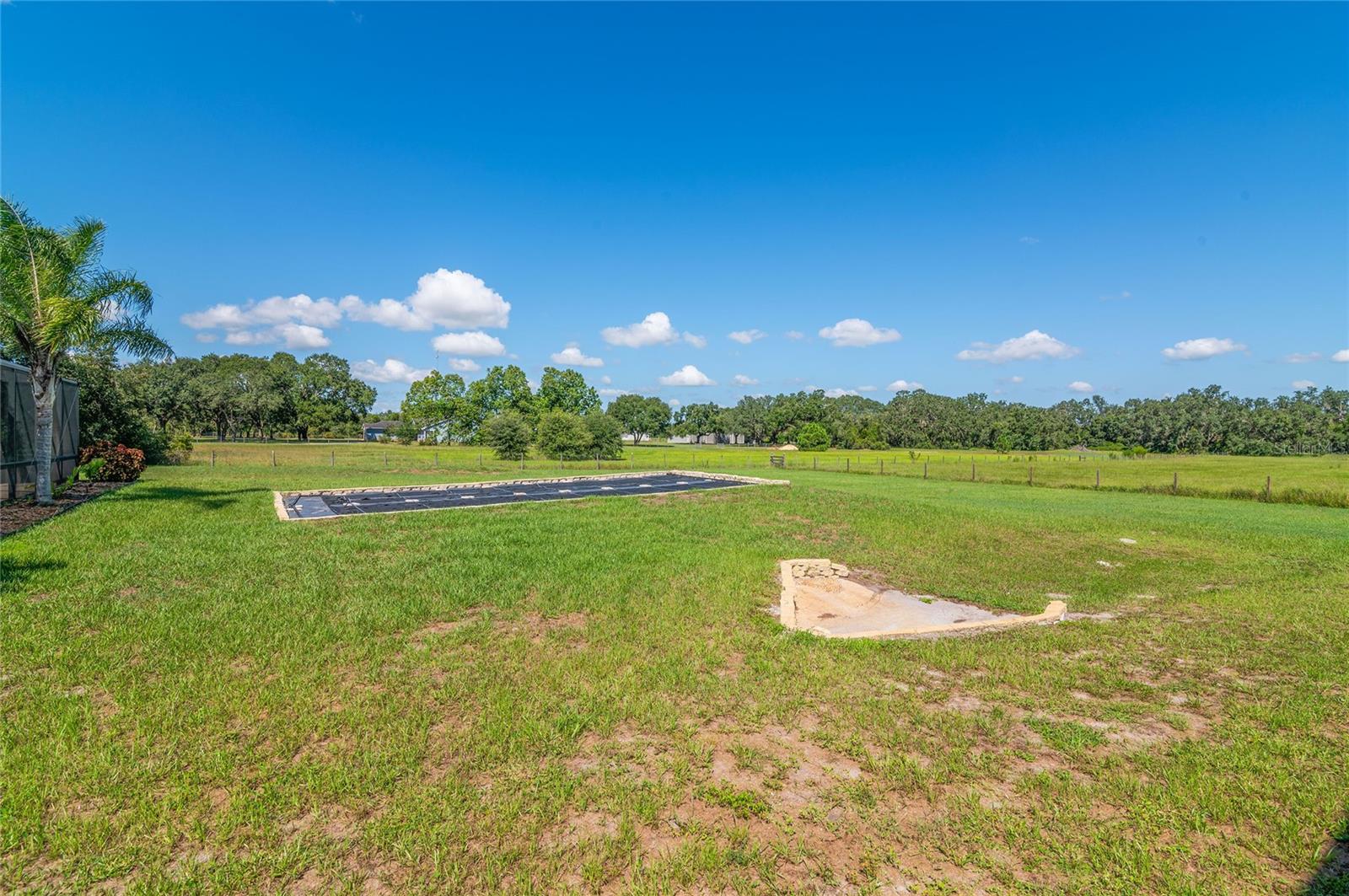 MAMMOTH GROVE - Residential