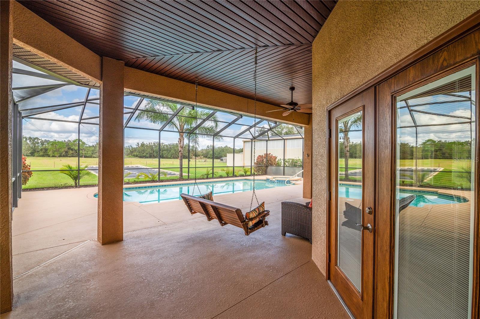 MAMMOTH GROVE - Residential