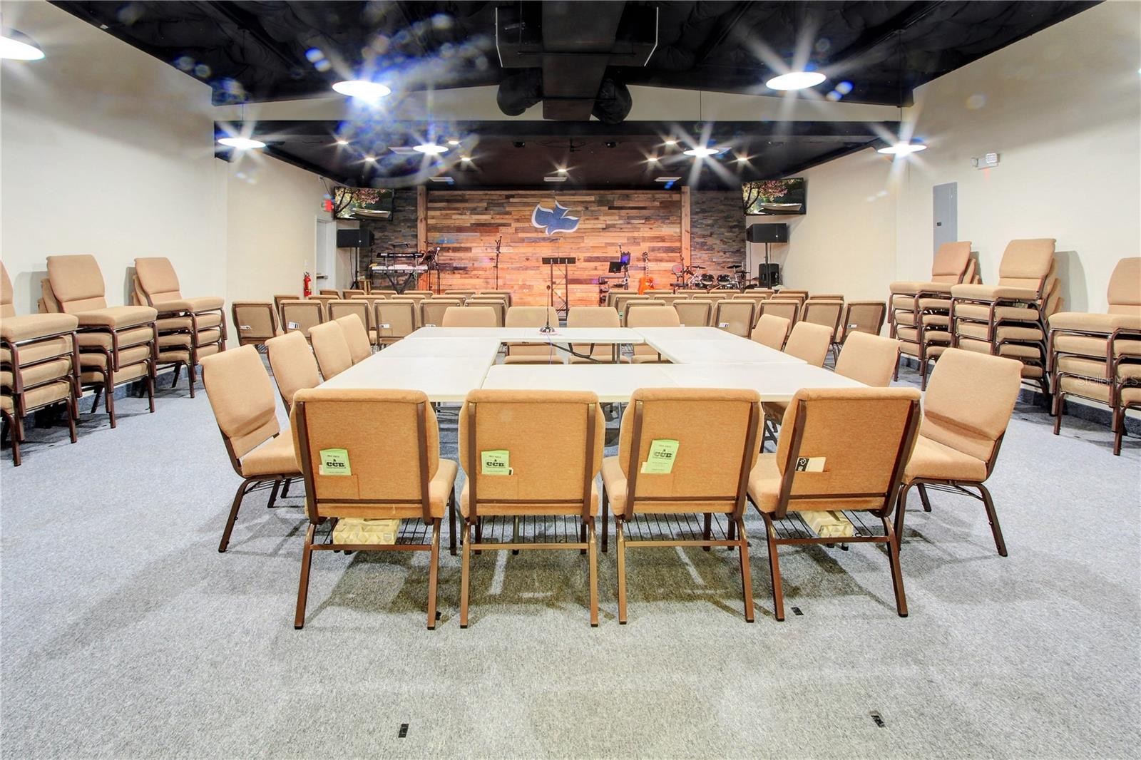 EDWARD REEVES - Commercial Sale