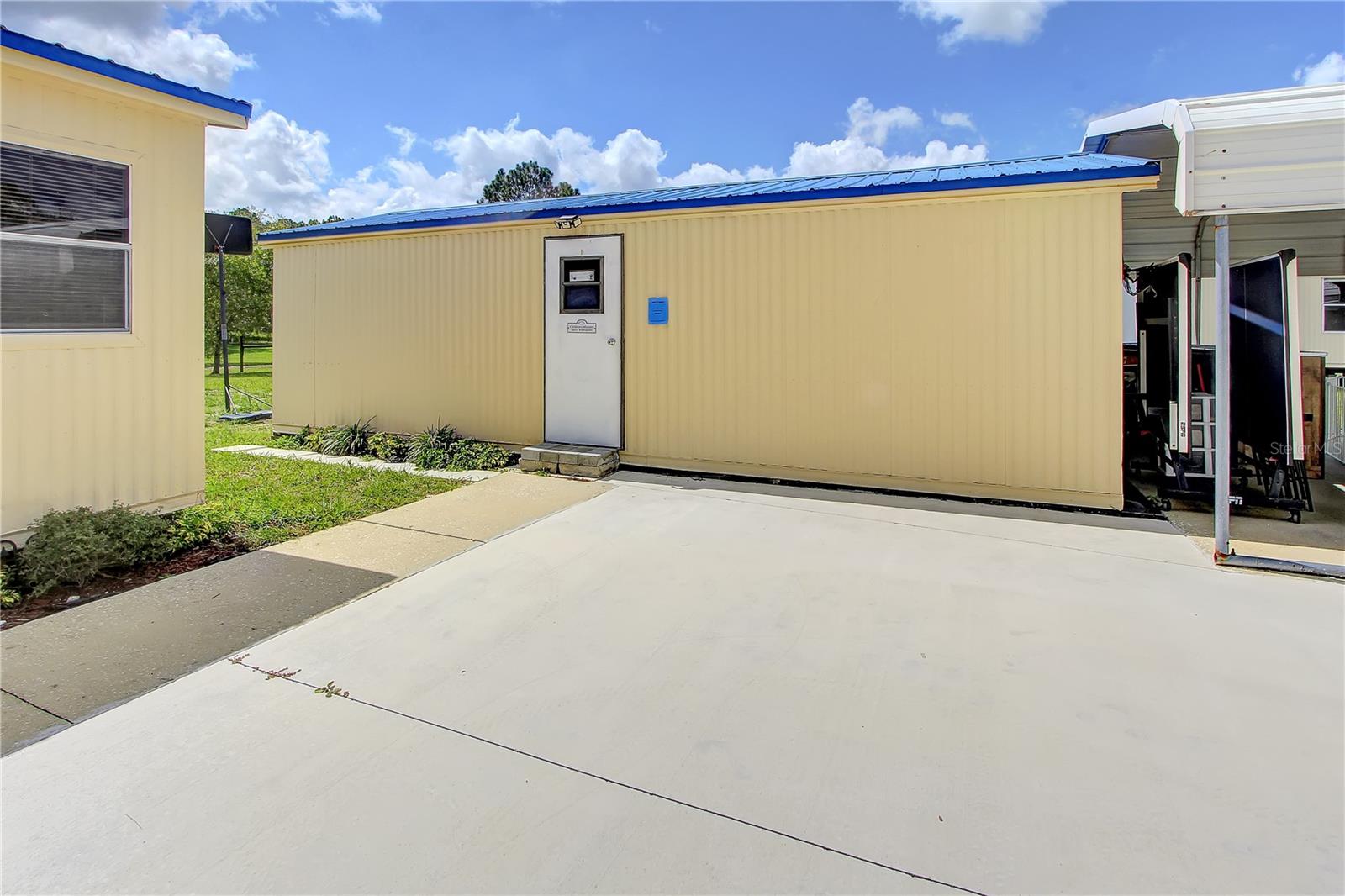 EDWARD REEVES - Commercial Sale