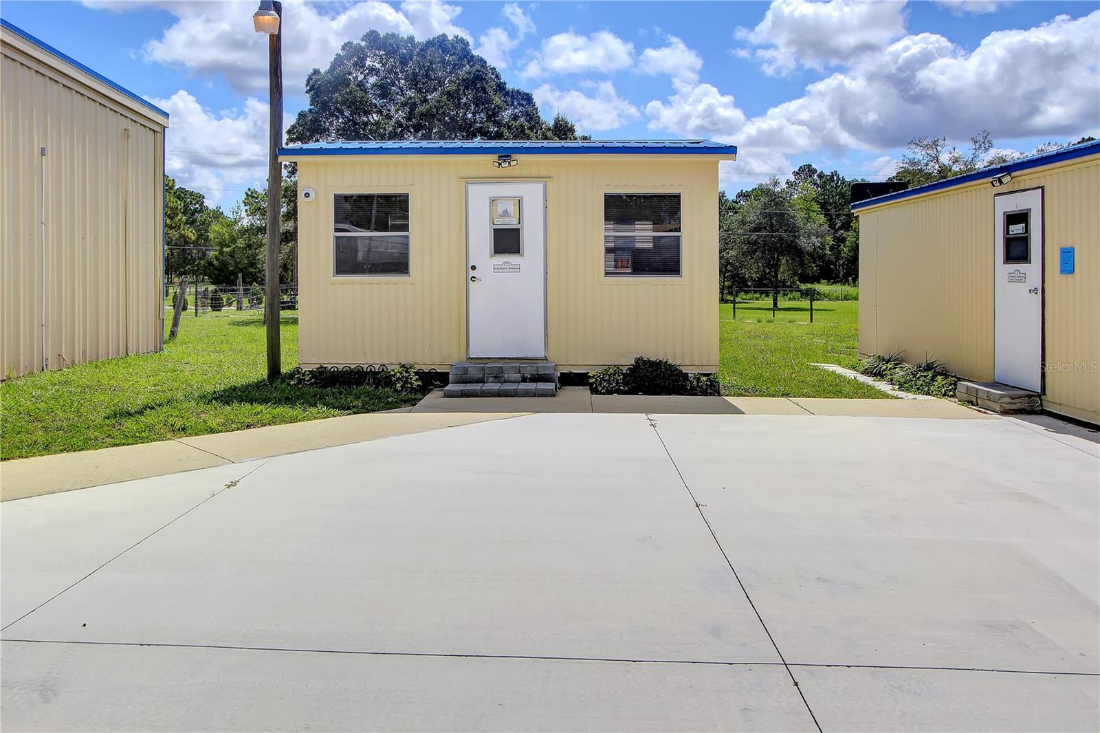 EDWARD REEVES - Commercial Sale