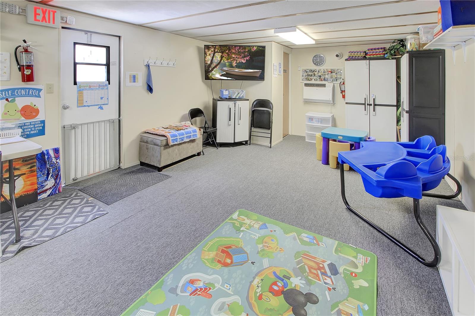 EDWARD REEVES - Commercial Sale