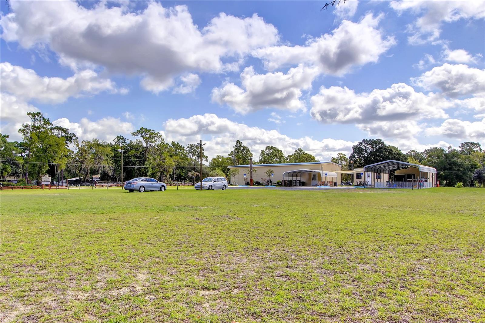 EDWARD REEVES - Commercial Sale